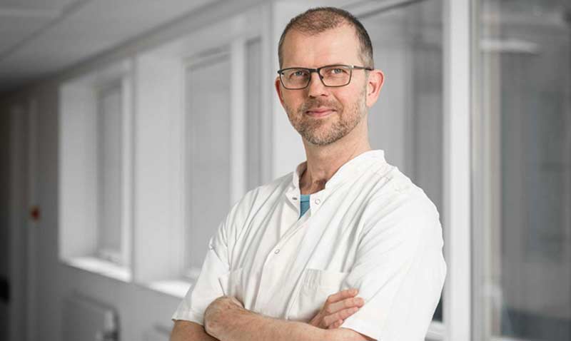 Ny chefkræftlæge: Kræftbehandling er ikke længere nok