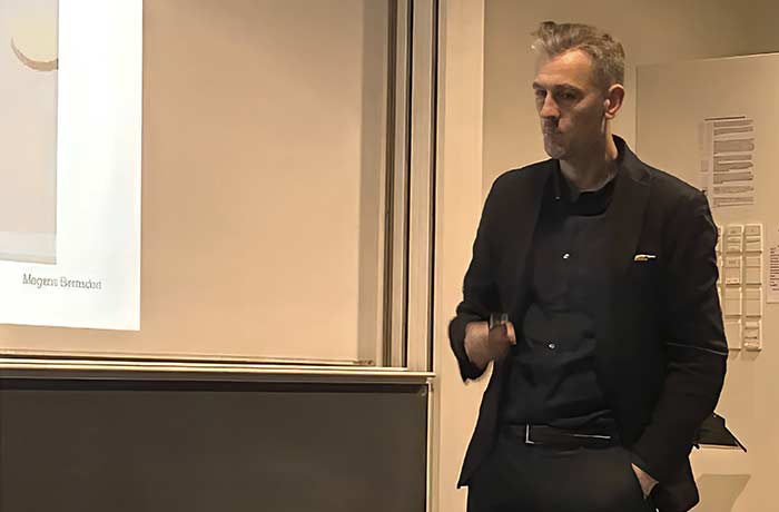 Hoved-halskr&aelig;ft-l&aelig;ge om Medicinr&aring;dsafvisning: Forst&aring;eligt, men en smule konservativt